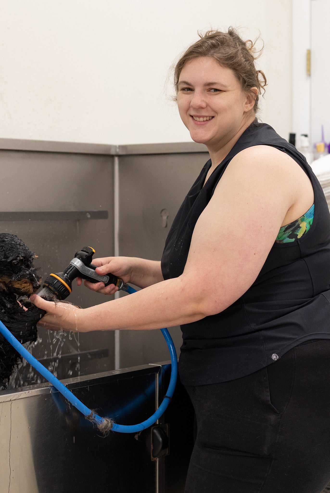 water resistant black grooming smock