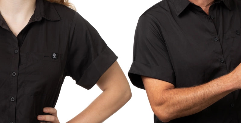 Short sleeves on the Toni grooming smock